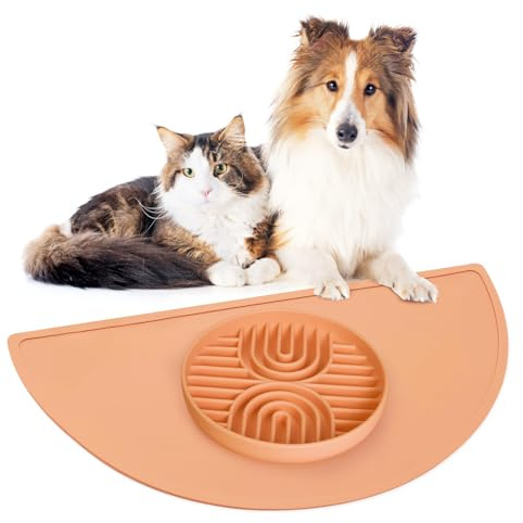 GracePals Slow Feeder Dogs Bowls with Mat, Silicone Dog Feeding Bowls with Suction Cup, Slow Eating Dog Food Bowl for Small to Medium Dogs, Non-Slip and Anti-Choking Design, Easy Clean (Terracotta)