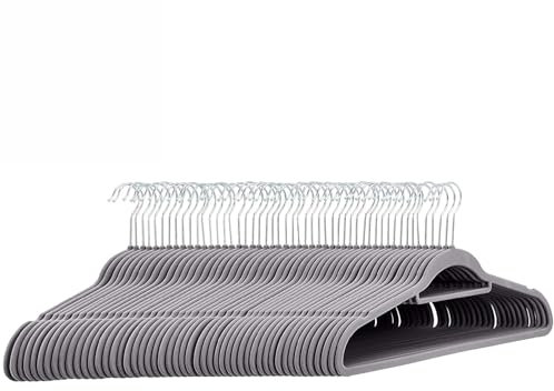 Kleiderbügel Samt 50er Set – Samtbügel grau - rutschfest mit Kunststoffkern, Hosensteg, Kerben & 360° Haken für Anzüge, Hemden & Jacken