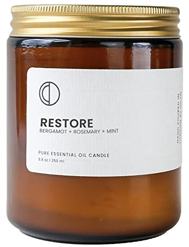OCTŌ Restore Bergamot + Rosemary + Spearmint + Lemon | Scented Candle. Made with Essential Oils and Soy Wax. 250ml