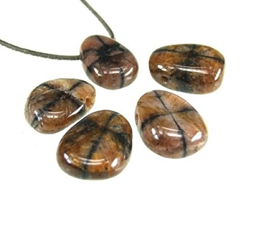 Panotophia Chiastolith Kreuzstein Trommelstein Anhänger gebohrt mit Band I Glücksbringer I Energiearbeit | Meditation I Lucky Stone I Glückssteine | Mineralien | Dekosteine I