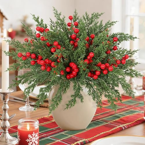 Betylifoy 60PCS Ramas de Pino Artificiales Ramas Artificiales de Pino Navideñas con Tallos de Bayas Rojas Norfolk Ramas de Navidad Artificial para Navidad Decoración DIY para Fiestas Navideñas (60)