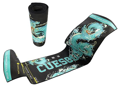 CUESOUL Le Tapis de fléchettes Heavy Duty Comprend à la Fois Une Ligne de Lancement Officielle à Pointe Souple et en Acier, Quatre Symboles mythologiques.