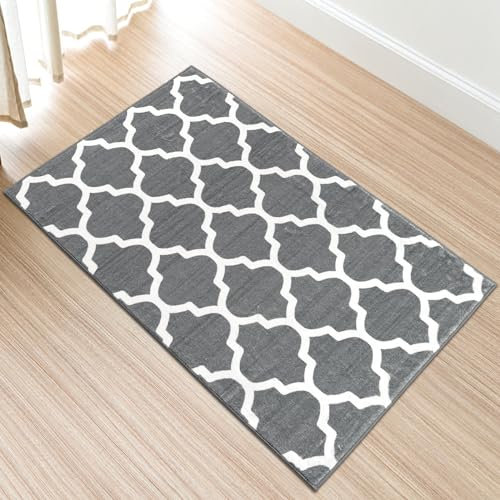 Comart, Tappeto Shedir Arredo, a Pelo Corto, Morbido, per Salotto, Camera da Letto, Design Moderno e Elegante, Arredamento Classico e Contemporaneo, Stampato, Grigio con Decoro Bianco 50x80 cm