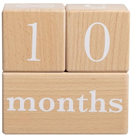 Pearhead Natural Wooden Milestone Blocks, Photo Prop for Baby Photos, Weekly Pregnancy Photo Props, Track Months and Weeks, Gender-Netural Baby Gift for Expecting Moms