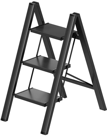 GameGem Scaletta a 3 Gradini, Sgabello Piegevole con Pedale Largo Antiscivolo in Alluminio Leggero ma Resistente, Portata 150 kg, Design Moderno Carino per Spazi Domestici Interni