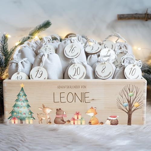 KIDSMOOD - Personalisierter Adventskalender 2025 für Überraschungen, Adventskalender zum Befüllen, DIY Weihnachtskalender mit Geschenktüten & Holzzahlen - Praktische Weihnachtsdeko (40 x 30 x 14 cm)