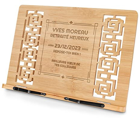 Maverton Pupitre Livre pour homme - Support de Lecture gravé pour lui - 24cmx39cm - Bois de bambou - Accessoire personnalisé - Pour livre de cuisine - Pour Anniversaire - Retraité