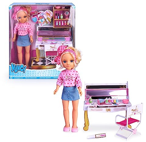 Nancy - Nails Style, muñeca con Accesorios para Jugar a pintarle Las uñas, Juego de manicura, con Accesorios y luz led, para niños y niñas Desde 3 años, Famosa (NAC54000)