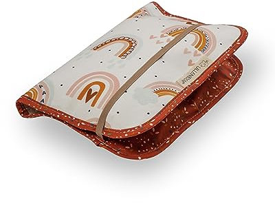 ULLENBOOM ® Windeltasche für unterwegs Regenbogen (Made in EU) - Wickeltasche für bis zu 3 Windeln, Feuchttücher & weiteres Zubehör, Windeletui mit Reißverschluss & Gummiband, klein & lässig