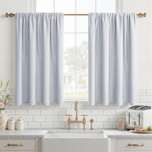 CUTEWIND Cortina Cocina Corta Opaca Termica Aislante Frio y Calor para Barra, 120x60 cm, Cortinas de Casa para Bajo Fregadero Mueble de Cocina, Ventana Pequeña, 2 Piezas, Blanco Grisáceo