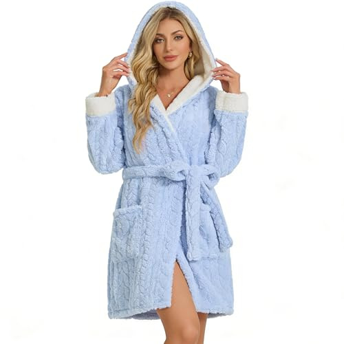 LYCY Women's Hooded Plush Short Bathrobe, Ultra Soft Jacquard Fluffy Robe with Pockets, Cozy Fuzzy Loungewear for Spa & Bath（Light Blue, S/M）