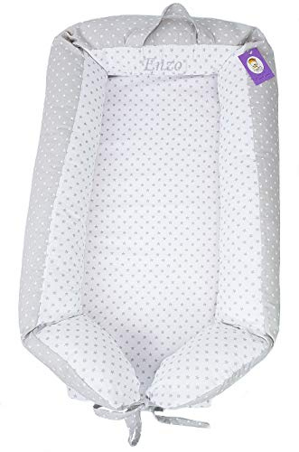 Überzüge und Wendbar Multifunktionale Kuschelnest, Babynest Kuschelnest oder Babynestchen Kuchelnest Personifizierte MIT NAME. Verfügbar in mehreren Modellen (Sterne Grau)