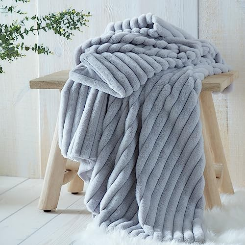 Appletree Faux Fur Throw – Grey, 180x130cm – Soft Plush Blanket for Sofa or Bed – Luxury Rabbit Fur Imitation – Reversible & Filled – Matching Cushion Available