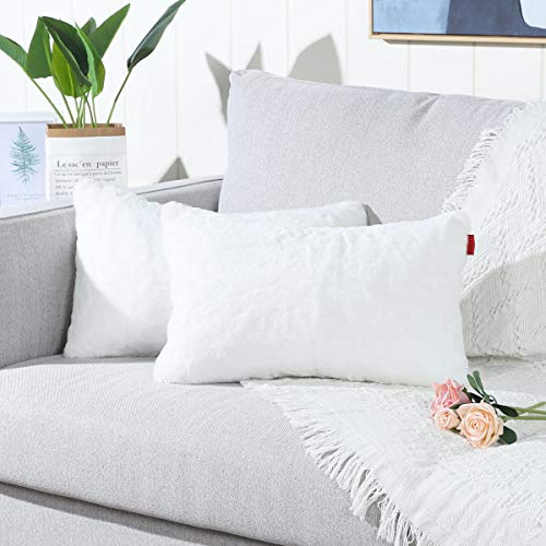 Mandioo Lot de 2 Housses de Coussin en Fausse Fourrure Blanche Pure 30x50cm Taie d'oreiller Douces Moelleuses et Parfaites pour Décorer Votre Canapé Chambre ou Voiture