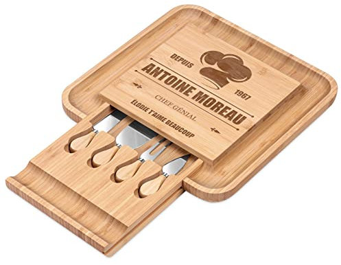 MAVERTON Planche à fromage avec gravure pour lui - Set de 4 accessoires à fromage - Plateau en bois - 34x34cm - Cadeau d’anniversaire - Pour homme - Chef