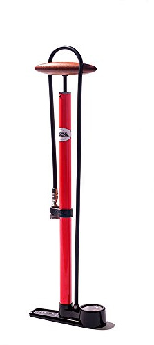 SILCA Pompa da pavimento Pista rossa con base nera su un lato e mandrino SILCA Presta e mandrino Schrader filettato