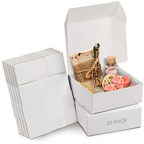 Kurtzy Karton Geschenkboxen Weiß (50 Stk) – Schachteln 12 x 12 x 5cm Pappschachteln mit Deckel – Kraftpapier Geschenk Box zum Selber Aufbauen für Geschenke, Hochzeit, Party, Weihnachten