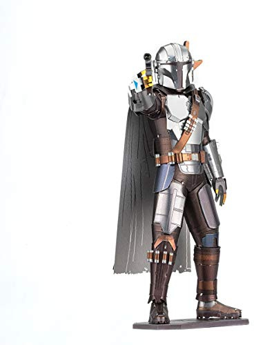 Metal Earth Fascinations ICX146 ICONX 502951 - Star Wars The Mandalorian - The Mandalorian™, kit di costruzione 3D tagliato al laser, 2 platinine metalliche, dai 14 anni in su