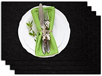 Casoro 4er Platzset aus waschbarem Filz, Platzmatten je 30x44cm in schwarz, edles Tischset perfekt zu jeder Einrichtung