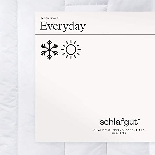 schlafgut ganzjahres Premium Faserbettdecke, 135x200 cm weiß aus 100% Baumwolle mit High-Tech Allerban® Füllfasern
