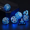 DND Würfel Wiederaufladbar mit Ladebox, 7 PCS LED Dice, Dungeons and Dragons Polyedrische Würfelset für Tabletop Spiele ZHOORQI D&D Würfel (Blue Light Up Dice)