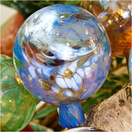Sfera da giardino di vetro azzurro