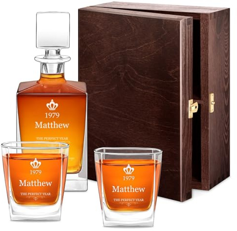 Maverton Geometric Whiskey Decanter and Glasses with Engraving - Symmetrical Carafe for him - 2/4/ 6 Customised Glasses for man - Stylish Barware for Birthday - Whisky Set for Husband - Perfect