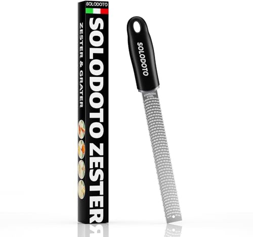 SOLODOTO 【Von Sterneköchen empfohlen】 Zester Reibe, lasergeschärfte Reibfläche Parmesanreibe, lebensmittelechter Edelstahl Käsereibe, Knoblauchreibe, Küchenreibe, Zitronenreibe, Muskatreibe
