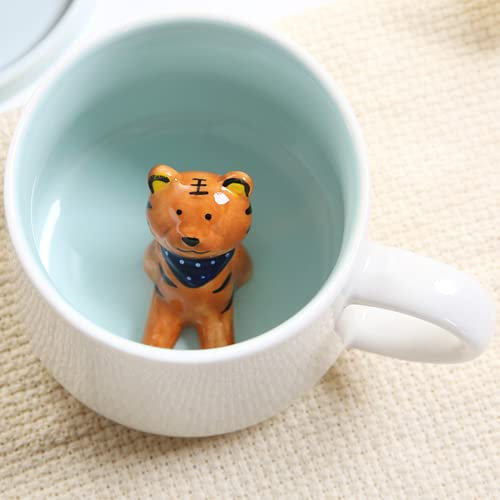 Arawat Tiger Tasse Tiger Geschenk 3d Tier Tasse Lustige Kaffeetasse Keramik 350 ml Teetasse mit Löffel & Untersetzer Weihnachten Tiger Kaffee Becher Geburtstagsgeschenk für Freund Jungen Frauen Männer