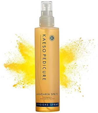 KAESO Spray Higienizante para Pies 195ml – Limpieza y Desinfección Instantánea – Con Mandarina, Vitaminas C y E – Protege, Refresca y Prepara la Piel – Secado Rápido, Sin Aclarado y Aroma Refrescante