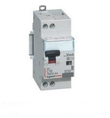 Legrand 410706 Disjoncteur différentiel DX³4500 arrivée haute et départ bas à vis U+N 230V, 20A typeAC, 30mA, courbe C, 2 modules