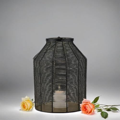 Lykta Caecilia 33 cm, svart metalllykta med gallerformad design