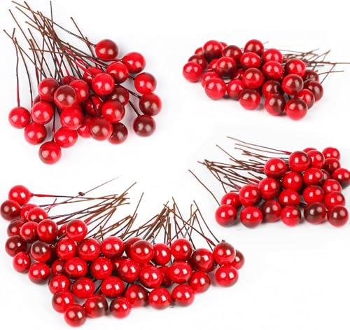 SULOLI 100PCS Christmas Holly Berries Artificial Red Berries for Xmas Wreath Decorations Wreath Making Supplies