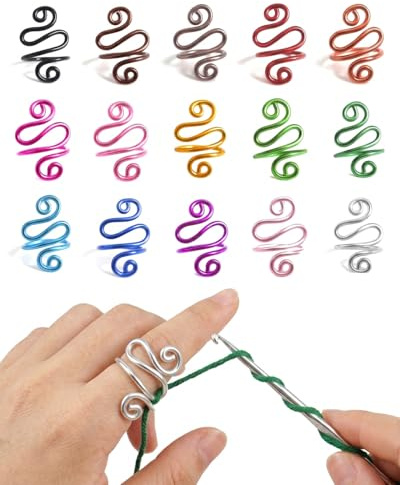 QEDBOJE 15 Pièces Anneaux à Tricoter Réglables, Anneaux Métalliques avec Guide-Fil Ouvert, Protection des Doigts et Tension Uniforme pour le Crochet et le Tricot, pour l'Artisanat et Projets Créatifs