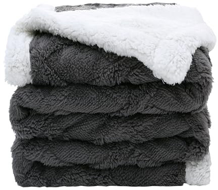 Coperta da Letto 150*200 Multiuso, Blanket Matrimoniale Invernale Morbido Soffice, Trapunta Invernale, 2 Strati di Alta Qualità, Coperta per Divano, Viaggio, Spessa e Termica, Copriletti, Grigio Scuro