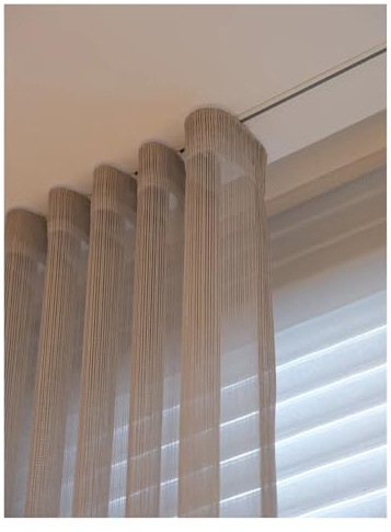 Sistema di binario nascosto per divisorio senza cuciture, installazione a soffitto, supporto precostruito per una facile installazione, ideale per la casa e l'ufficio.