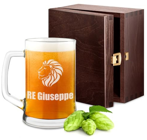 Maverton Boccale per la Birra in vetro con personalizzazione - capienza 500 ml idea regalo per il compleanno - H12 cm x Ø8,5 cm - Perfetto per ogni uomo amante della buona Birra - re leone