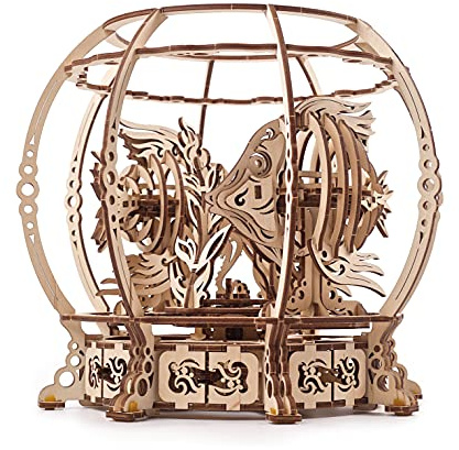 UGEARS 3D-pussel mekaniskt akvarium – dekorativt akvarium träbyggsats med fjädermekanism – 3D-träpussel för vuxna – självmontering modellbygge – modellbyggsats för vuxna och barn 14+