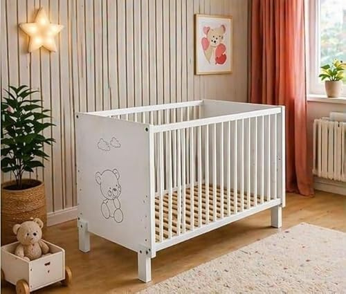Baby Happy Bliss Lettino per bambini Paula 120x60 cm – Legno massello di faggio – 3 altezze regolabili – Conforme EN 716 (Bianco Nuvole)