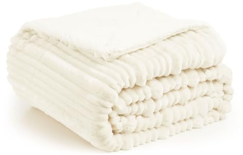 Kuscheldecke Flauschig 100x150 – Weiche Fleecedecke & Sofadecke mit Deko Streifen – Warme Cord Decke als Couchdecke, Tagesdecke & Überwurf für Wohnzimmer & Bett
