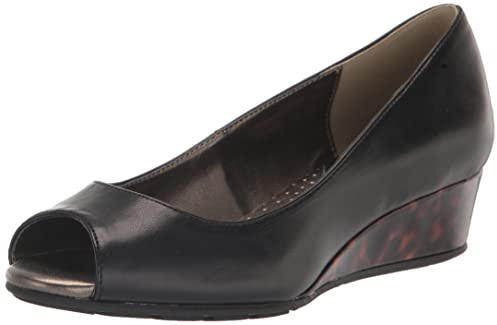 Bandolino Women's Candra Pump, Black Patent 001, 6