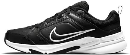 Nike Herren Defy All Day Sneaker, Black Black White, 45.5 EU