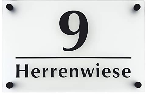 Sosenco Personalisiert Hausnummer aus Plexi und Laminat – 19x29 cm Hausnummerschild Acryl – Hausnummern Wetterfest Schilder - Farblos Matt Acryl - Schwarze Buchstaben - Mit Montagesatz