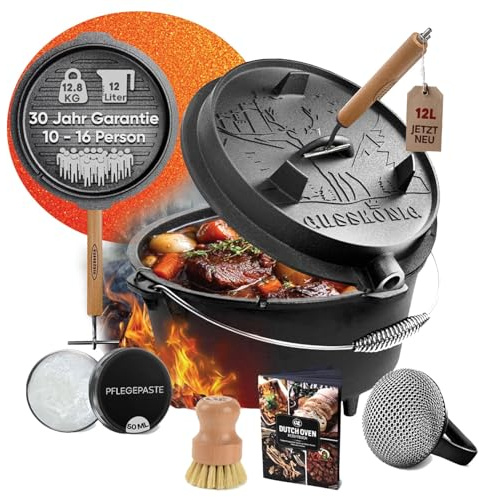 GUSSKÖNIG Dutch Oven Set – Eingebrannter Dutch Oven 12L - Feuertopf Gusseisen mit Füße – Schmortopf Doppelfunktion – 2in1 Deckelheber, Schrubber, Pflegepaste, Bürste & Rezeptbuch - 30 Jahre Garantie