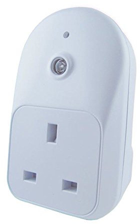 Uni-Com Security Timer Plug-in, Home Protection, Easy to Use Random Pattern to Switch Lights On & Off