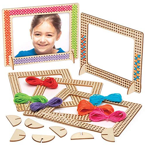 Baker Ross AT809 Kit a Punto Croce Cornici Foto in Legno, per progetti di artigianato artistico per bambini (confezione da 4), assortiti