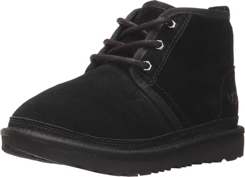 UGG Unisex Kids Neumel II Classic Boot, Black, 8 UK Child