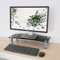 Supporto per monitor da scrivania | Altezza regolabile | alzata schermo per computer, laptop e televisori | vetro curvo nero con gambe in alluminio | 70 x 24 cm (grande, nero)