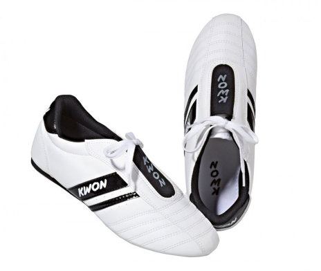 Kwon Chaussures d'entraînement Dynamic en 2 couleurs : noir et blanc