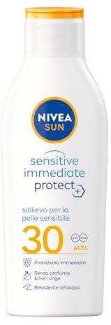 NIVEA SUN Latte Solare Sensitive Immediate Protect SPF30 200 ml, Crema solare 30 per pelli sensibili, Protezione solare 30 resistente all'acqua e senza profumo con Aloe Vera Bio e Olio di Jojoba